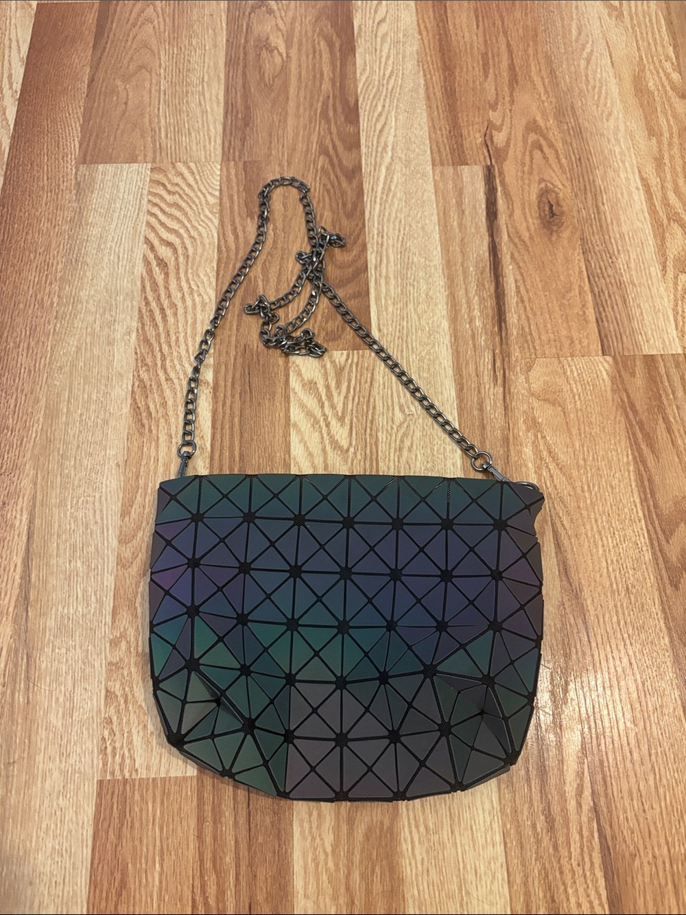 BAO BAO Issey Miyake Iridescent Geometric Chain Crossbody Bag Black